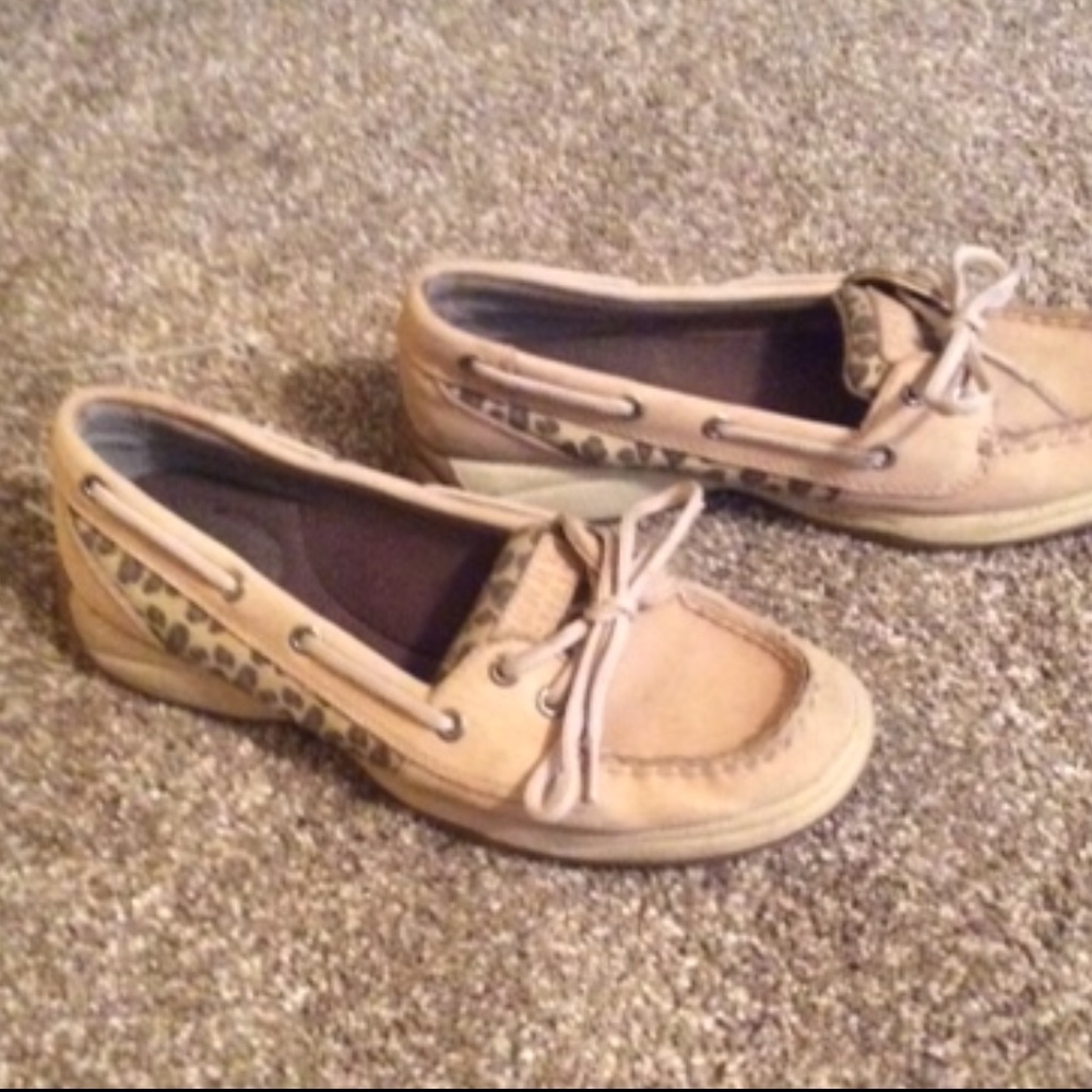 Cheetah and Tan Sperry's